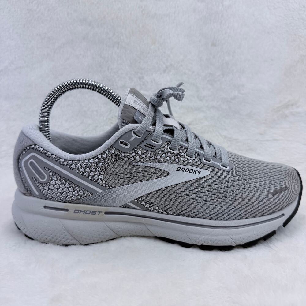Brooks Ghost 14 Womens Gray Running Shoes Size 7 Cushioned Running Sneakers Shoe